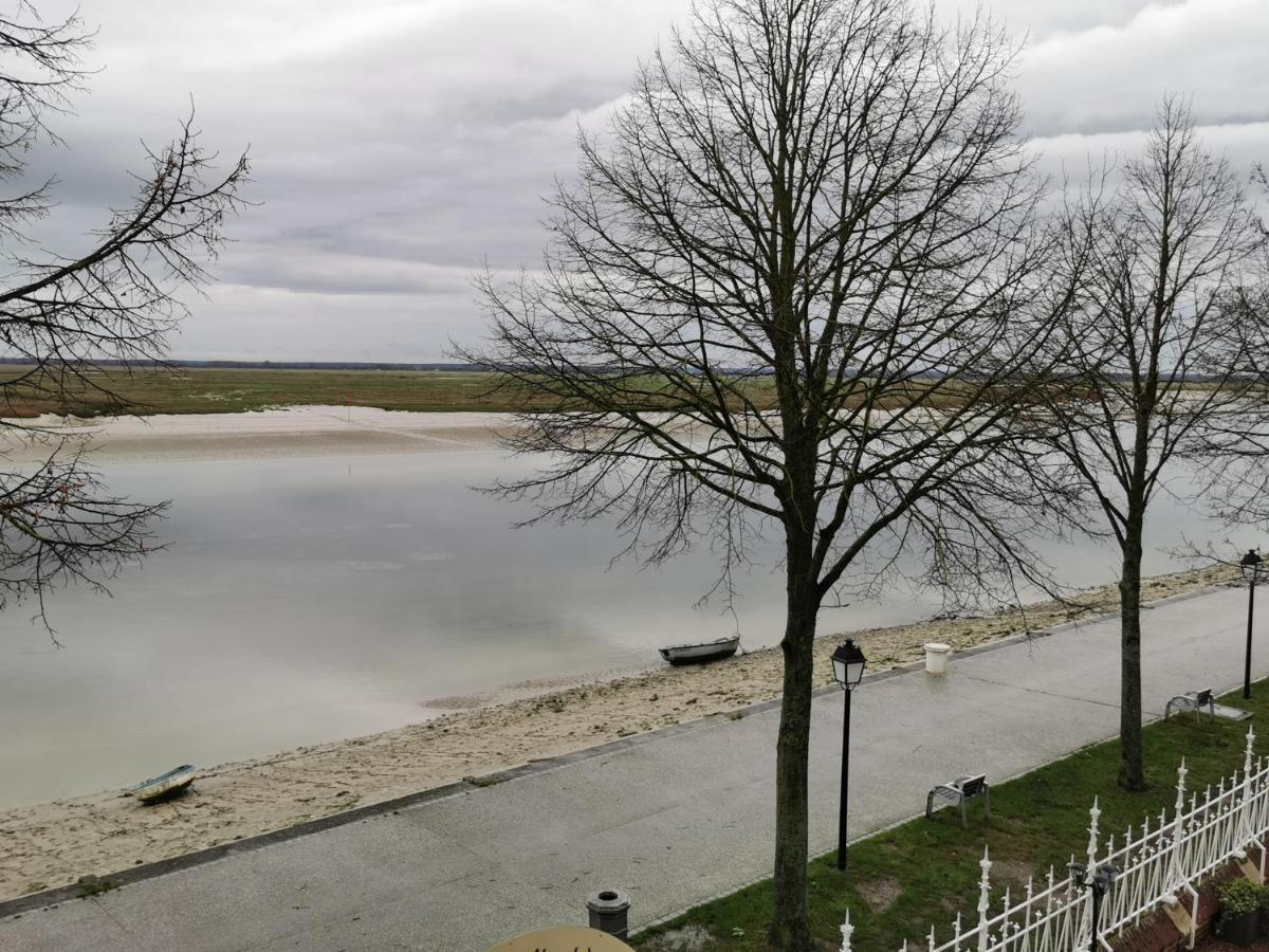Logis Hotel- Restaurant Le Relais Guillaume De Normandy 索姆河畔的圣瓦列里 外观 照片