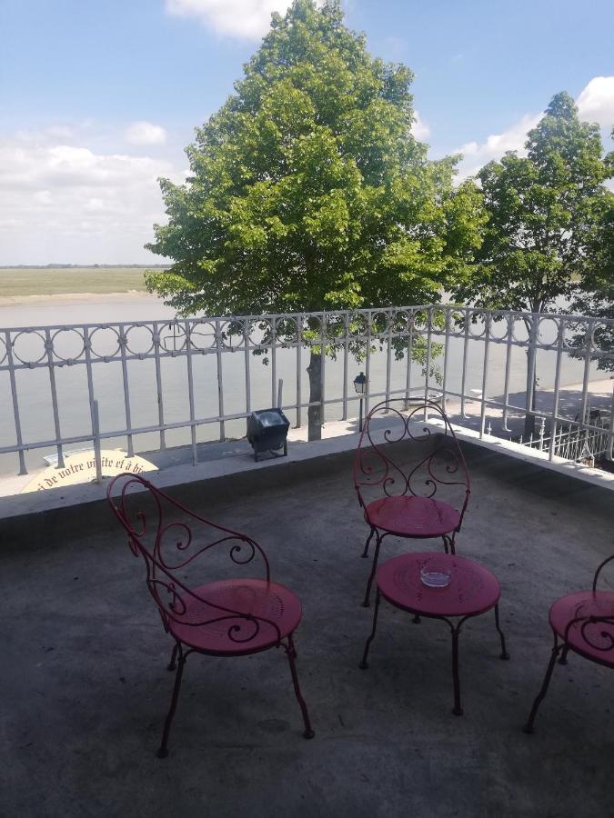 Logis Hotel- Restaurant Le Relais Guillaume De Normandy 索姆河畔的圣瓦列里 外观 照片