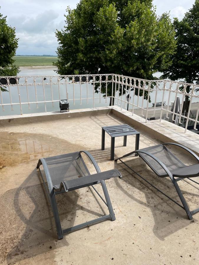 Logis Hotel- Restaurant Le Relais Guillaume De Normandy 索姆河畔的圣瓦列里 外观 照片